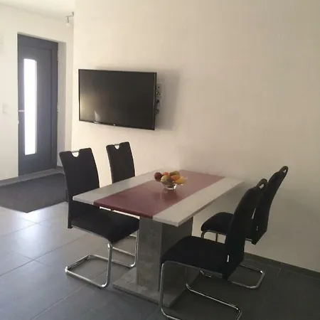 Apartment Karin *